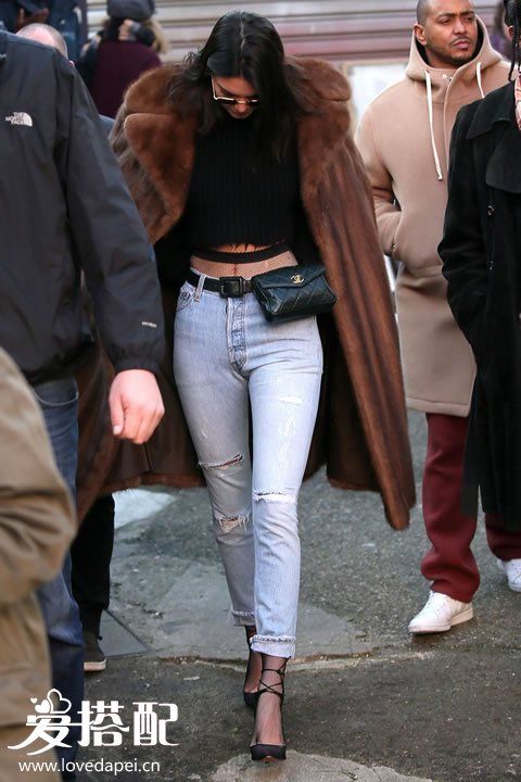 肯豆（Kendall Jenner）巴黎时装周街拍